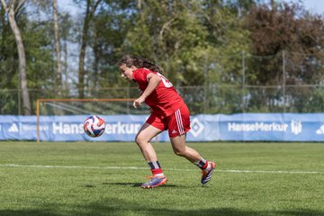 Bild 391 - wBJ Hamburger SV - Hertha BSC : Ergebnis: 5:2